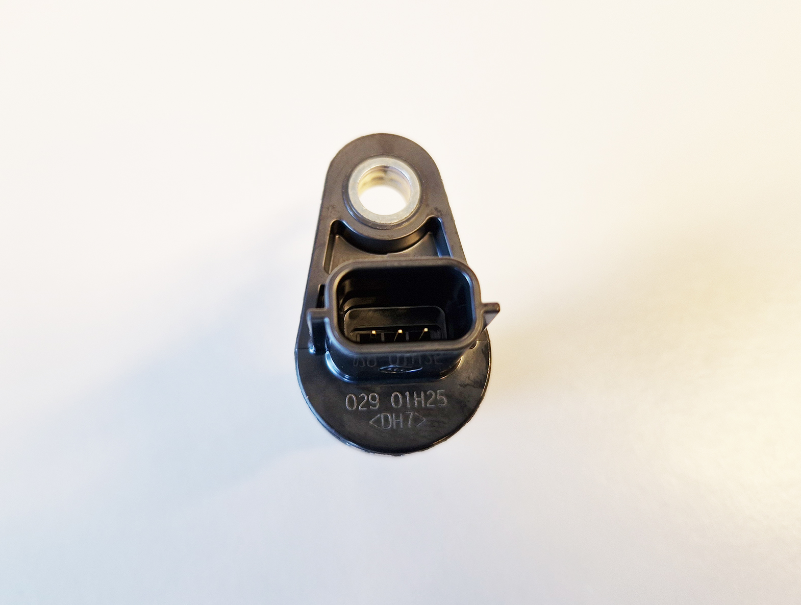 Nissan OEM crank sensor - 23731-JA10C