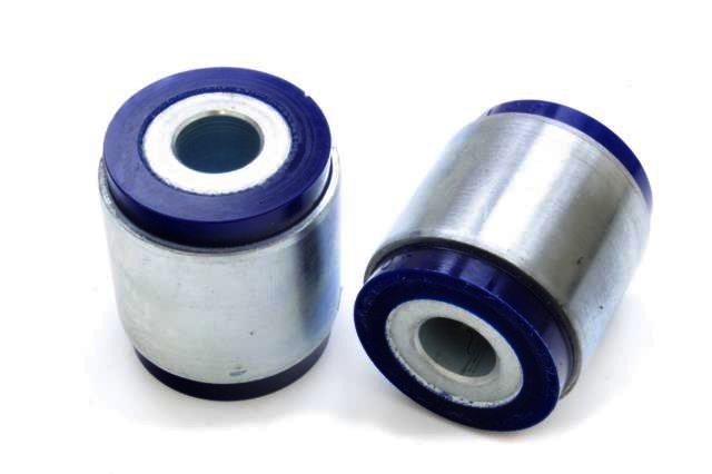 SuperPro LOWER TRAILING ARM REAR BUSH KIT - Klik om te sluiten